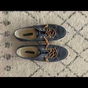 Sperry boat shoes